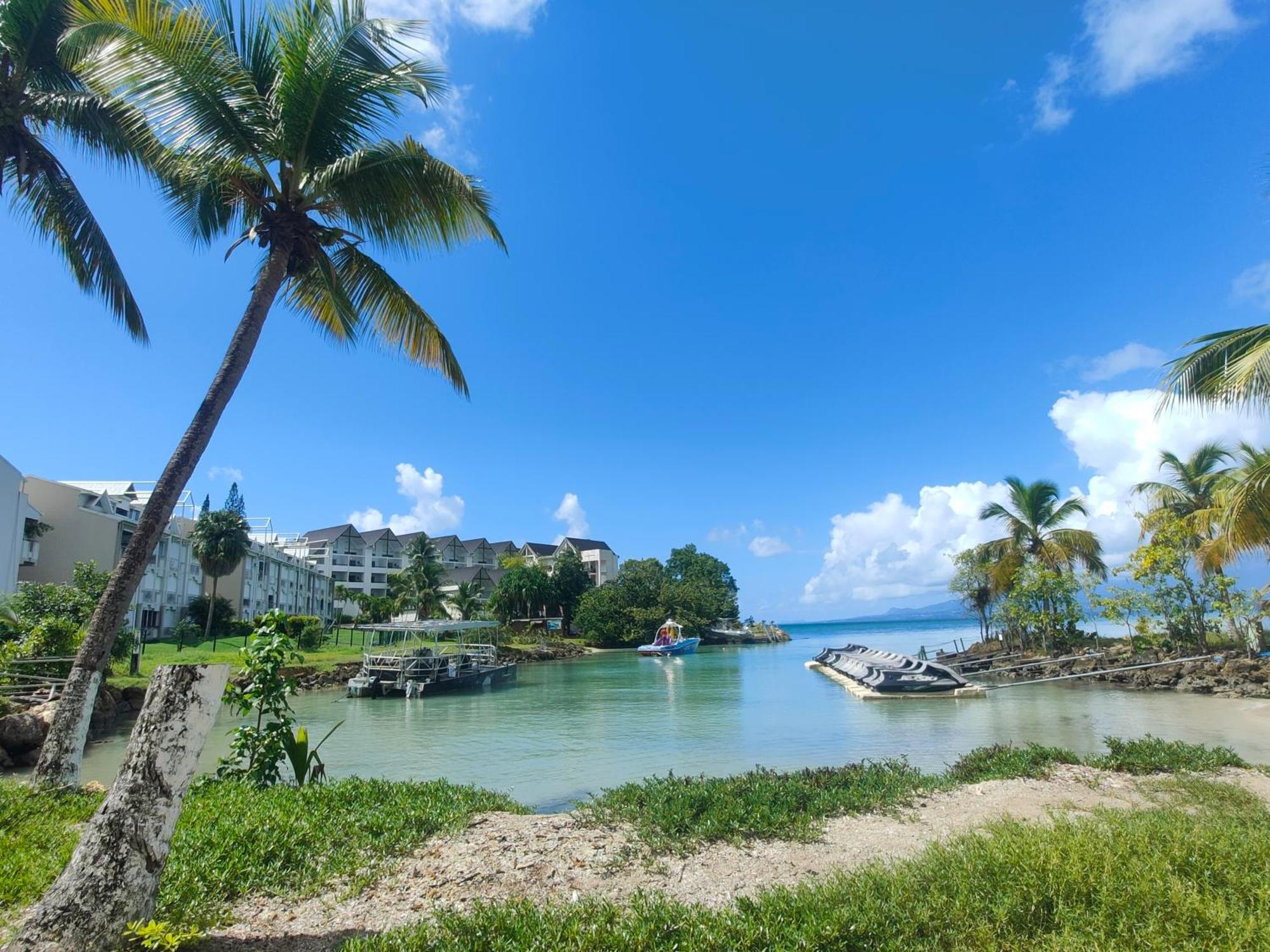 Studio Vue Mer, Pieds Dans L'Eau Le Gosier  Exteriör bild